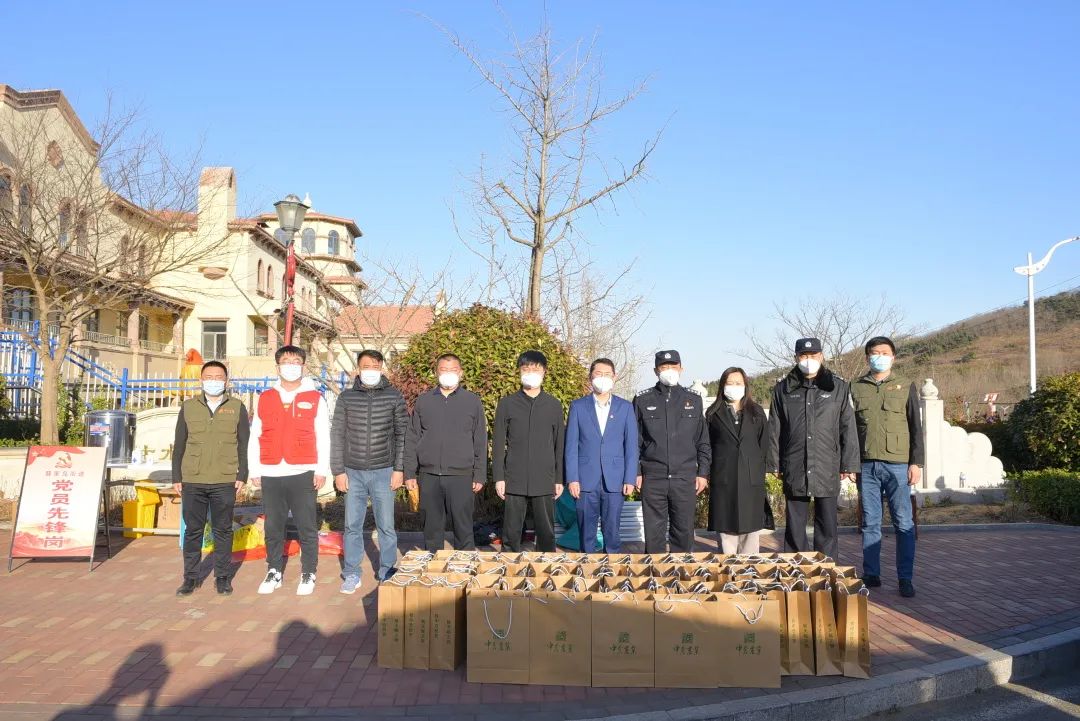 黨員日活動丨踐行雷鋒精神，眾志成城“抗疫”