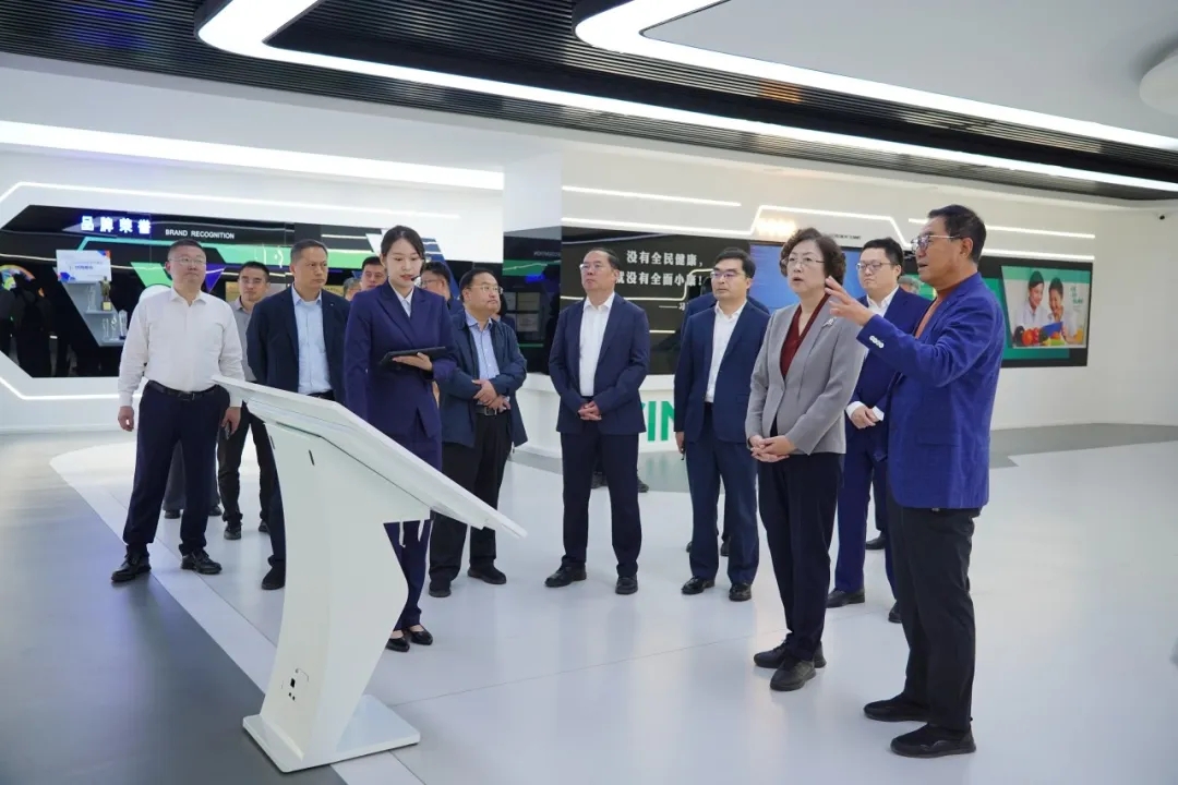 青島市委副書記、市委統(tǒng)戰(zhàn)部部長張惠一行蒞臨文達通股份調研指導